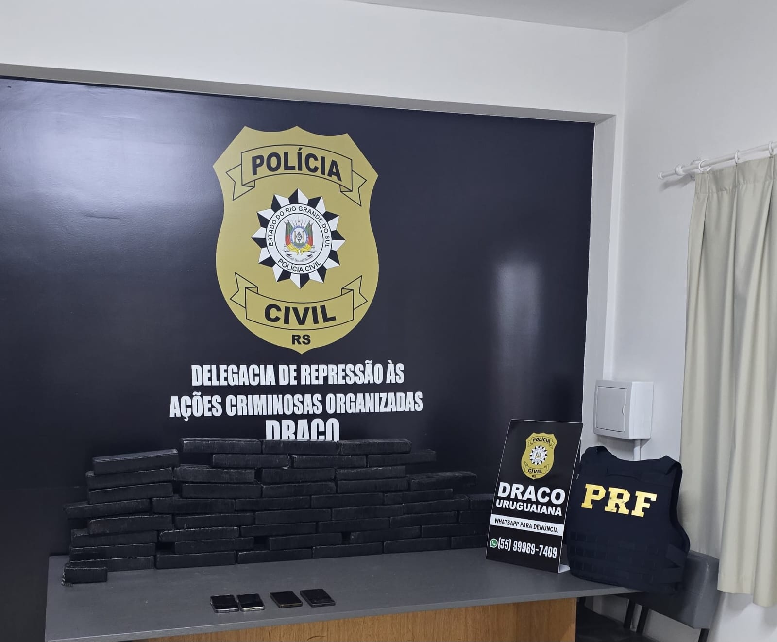 OAB Barro Preto - Ação conjunta na BR-472 prende trio por tráfico de drogas