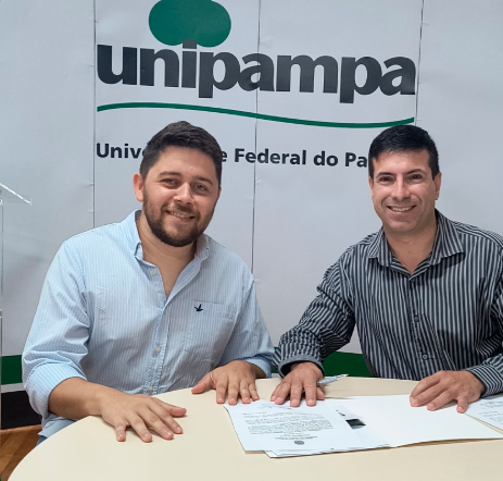 OAB Barro Preto - Egresso da Unipampa toma posse como docente