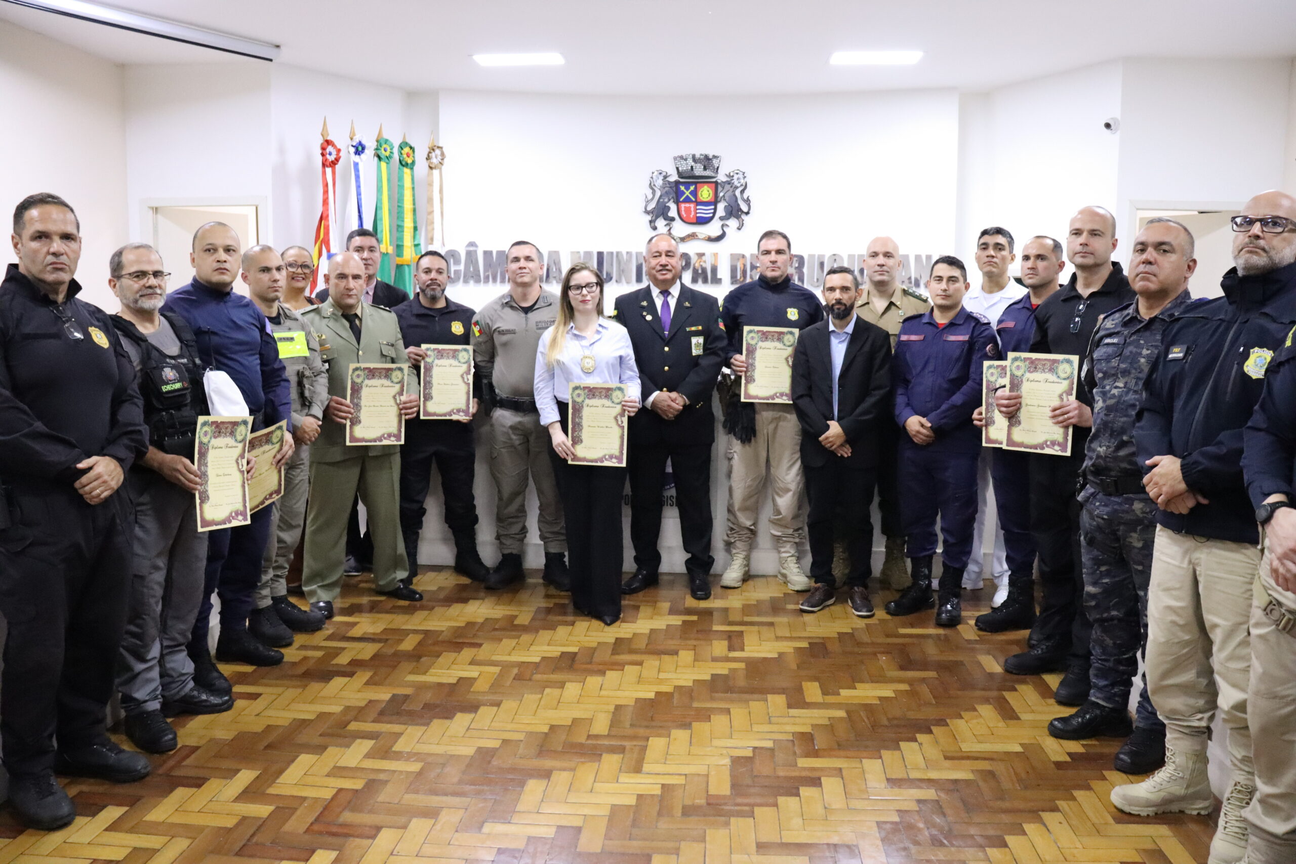 OAB Barro Preto - Profissionais da segurança foram homenageados pelo Legislativo