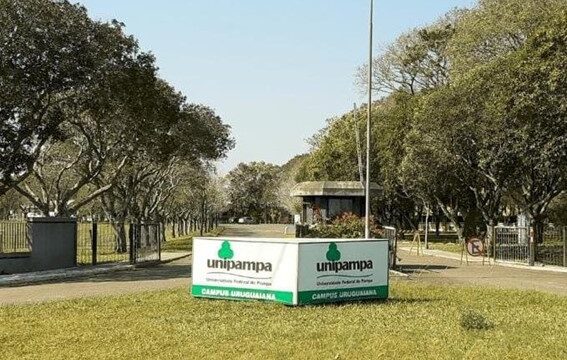 Unipampa abre seleção para professores substitutos