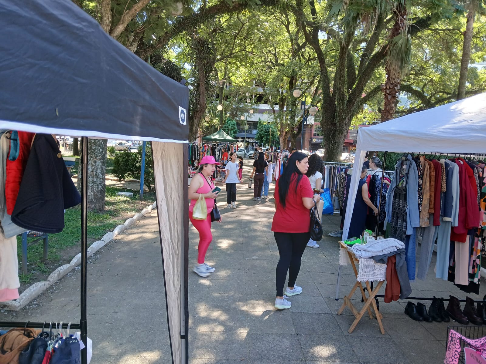 OAB Barro Preto - Feira de brechós supera expectativas e consolida sucesso em Uruguaiana