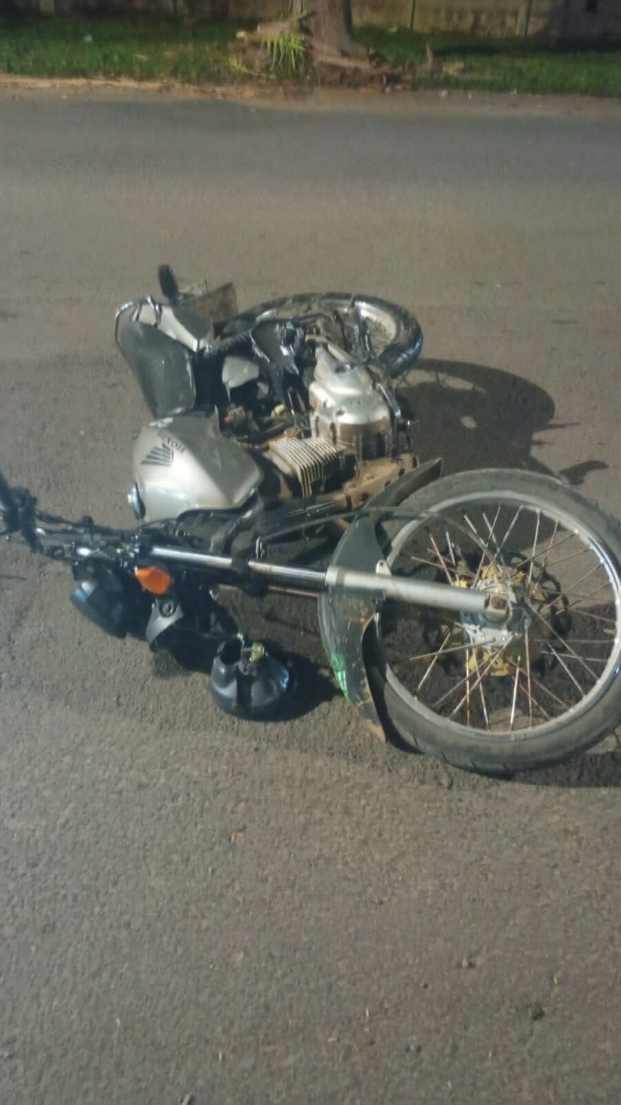 Vítimas receberam os primeiros atendimentos no local antes de serem encaminhadas ao hospital. Créditos: imagens cedidas/Uruguaiana24horas.
