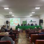 A cerimônia foi organizada e conduzida pela professora Deise Dalazen Castagnara, graduada em Zootecnia e docente do curso de Medicina Veterinária da Unipampa. Créditos: Helena Biasi/JC.