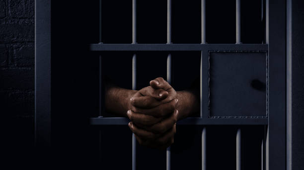 Homem de 42 anos foi localizado e preso no interior do município. créditos: ilustração/iStock.