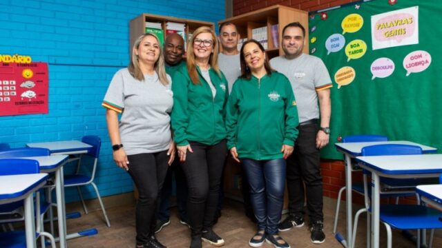 Projeto prevê contratação de dois mil servidores para educação