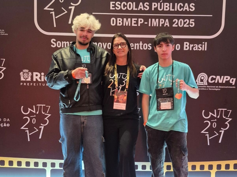 Guilherme Grippa Garay e Enzo Pacheco Soares conquistaram medalhas de ouro na 20ª edição da Obmep créditos: divulgação/Secom PMU.