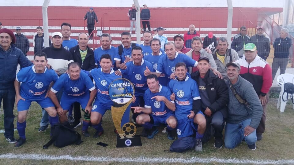 OAB Barro Preto - Ajax conquista o título do Master 55 da LAU