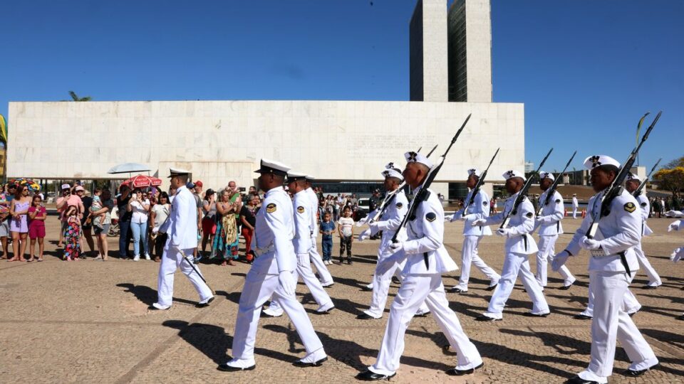 OAB Barro Preto - Inscrição em concurso para cabo da Marinha termina neste domingo