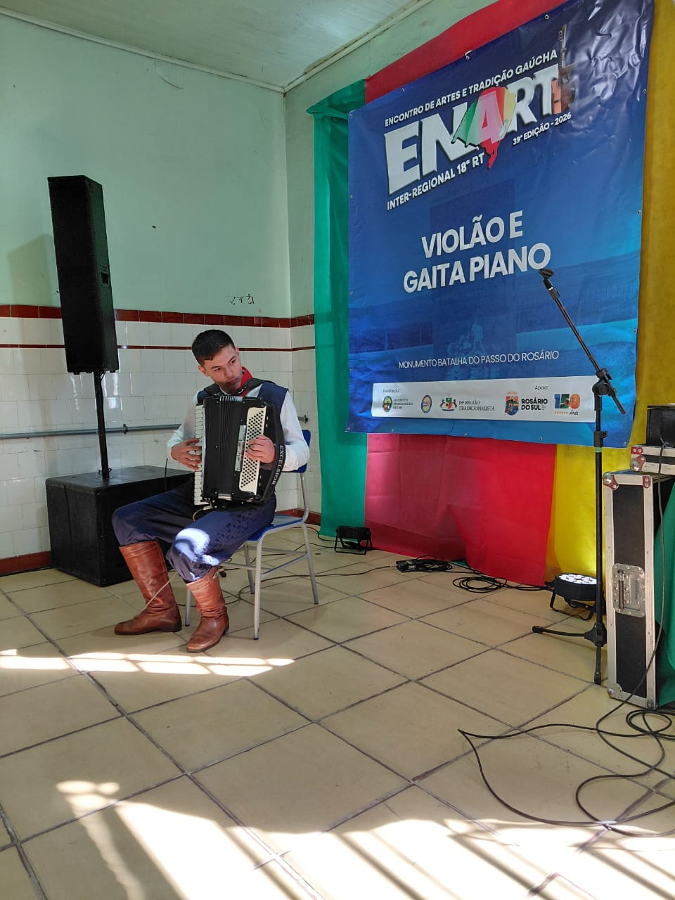 Trajetória musical é acompanhada pela família, que destaca a dedicação do jovem aos estudos e à música Crédito: arquivo pessoal.