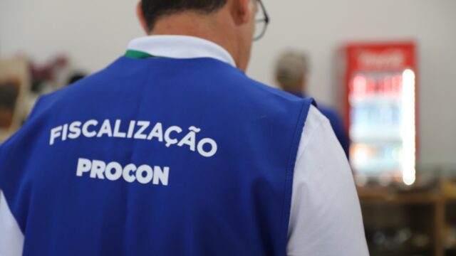 Procon orienta consumidores após aumento nas faturas