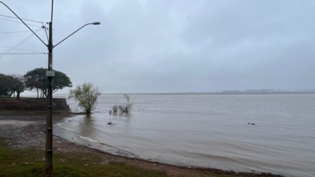 Rio Uruguai deve sair da cota de inundação nesta sexta-feira