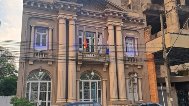 Vereadores iniciam hoje votação da LDO 2027