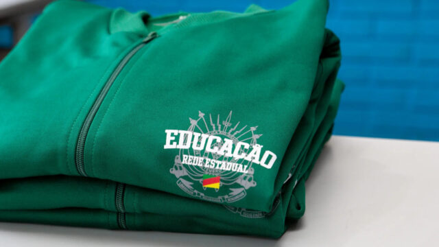 Prazo para professores solicitarem uniforme termina dia 25