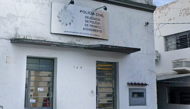 Jovem é apreendida após colocar fogo na casa do pai