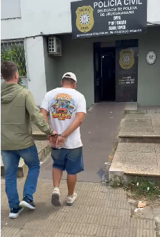Dois homens presos por crimes sexuais